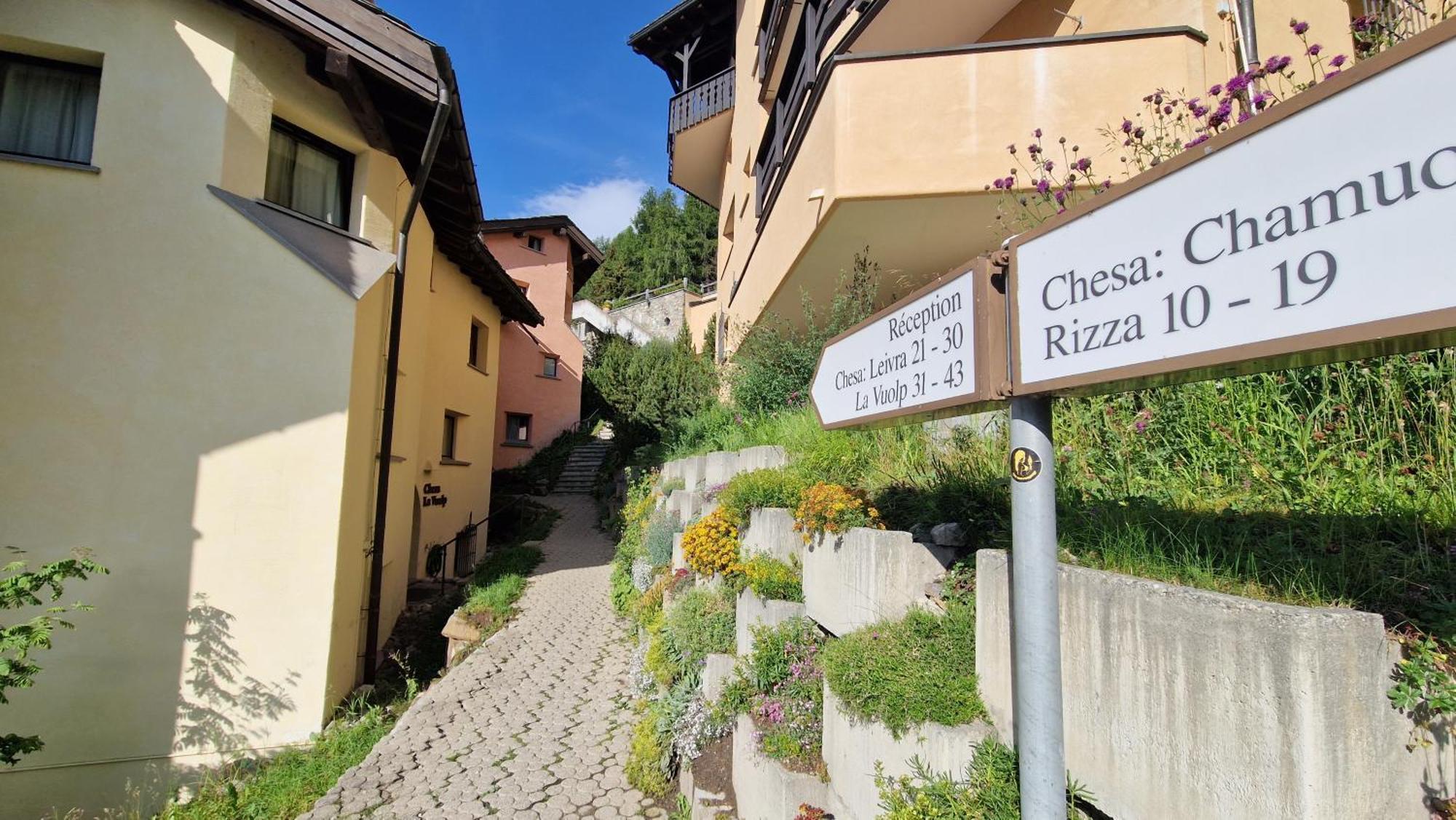 Appartamento Chesa Bellaval, Haus La Vuolp 2-Zimmer-Dachwohung Silvaplana Esterno foto